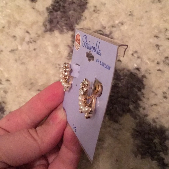Ear jacket earrings 5/$25 - Picture 2 of 3